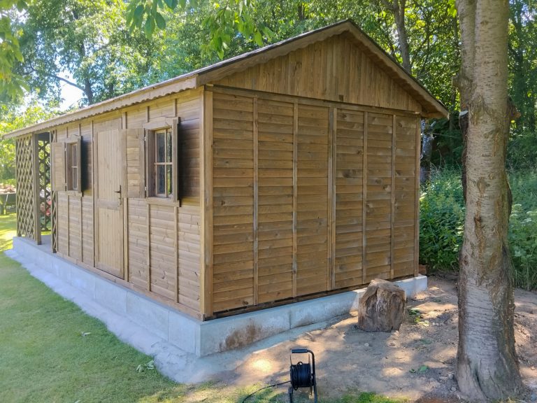 Dreváreň LABE – bočný pohľad na štítovú stenu