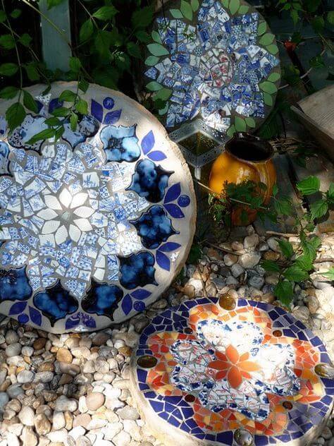 mozaikové dekorácie na záhradu