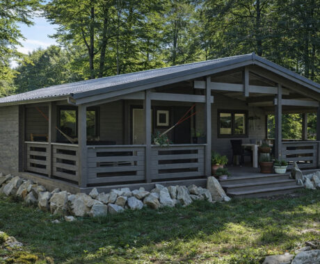 Záhradnaý domček MADISON S TERASOU