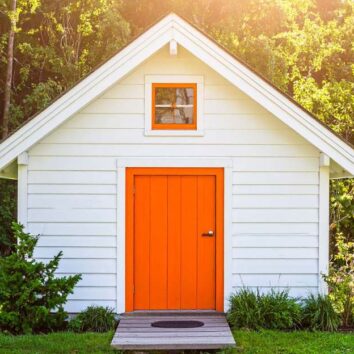 ako postavit zahradny domcek_titulna